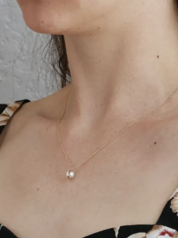 14k Gold Bezel Wrapped Pearl Necklace
