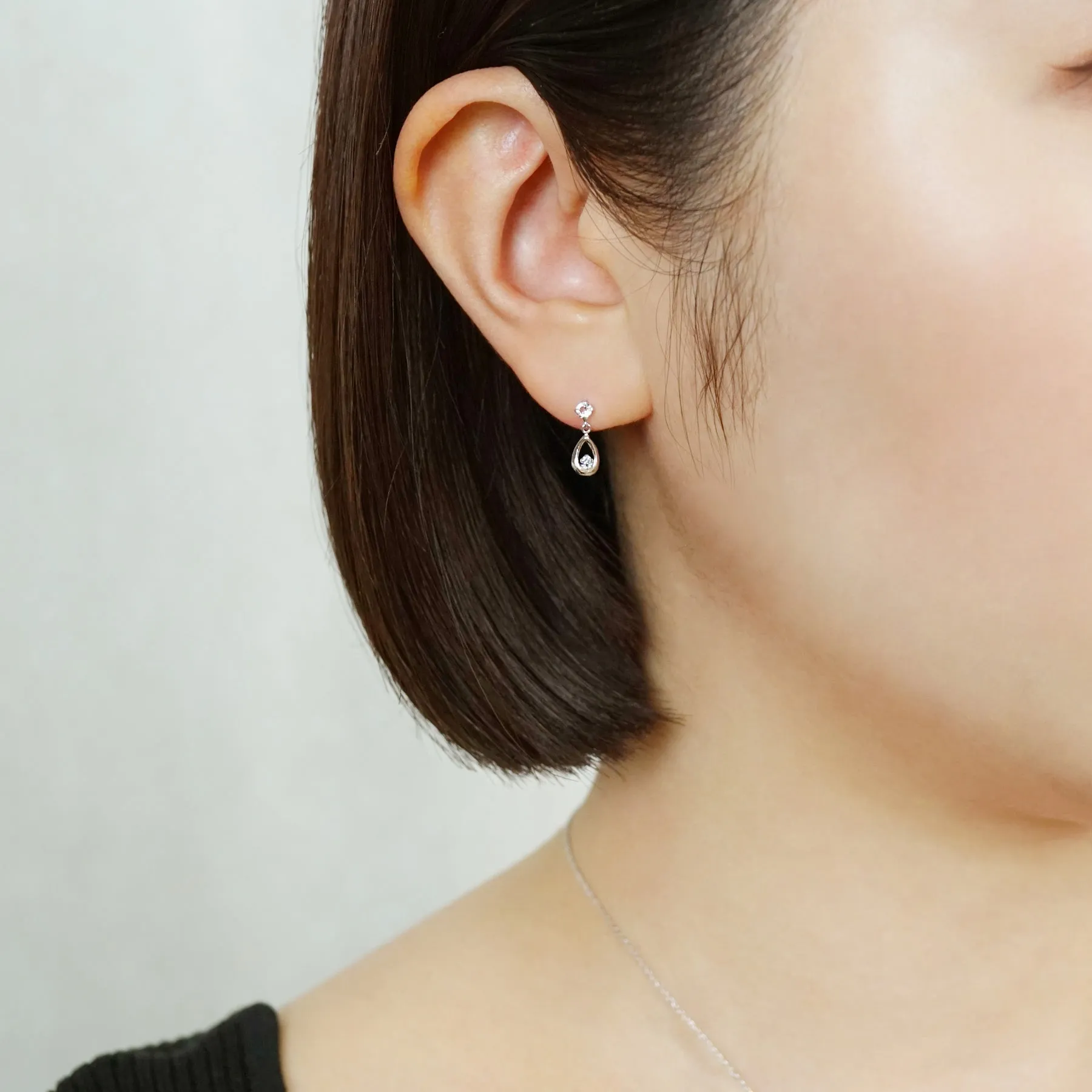 14K/10K Diamond Drop Swinging Earrings (White Gold)