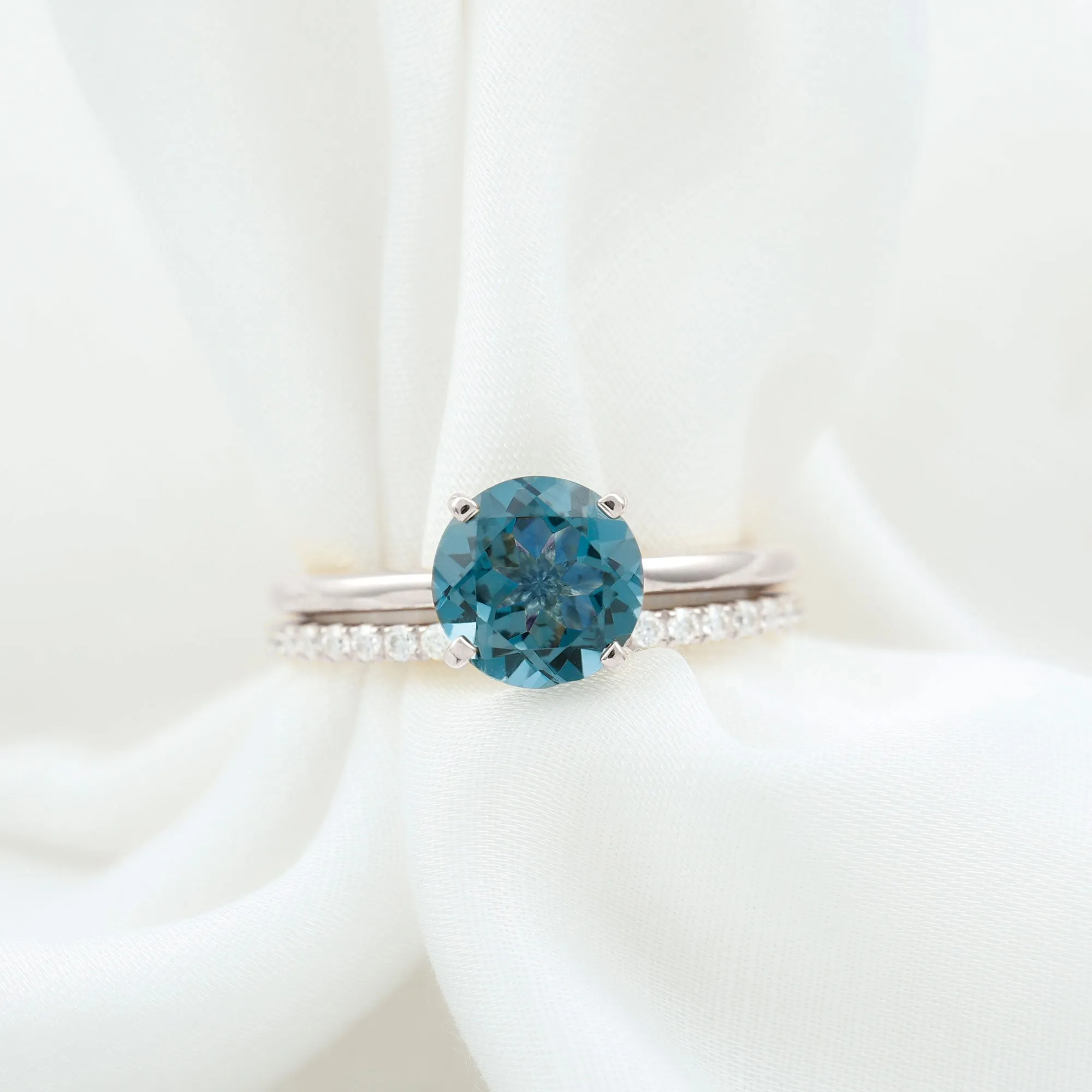 2.5 CT London Blue Topaz Solitaire Bridal Ring Set with Diamond