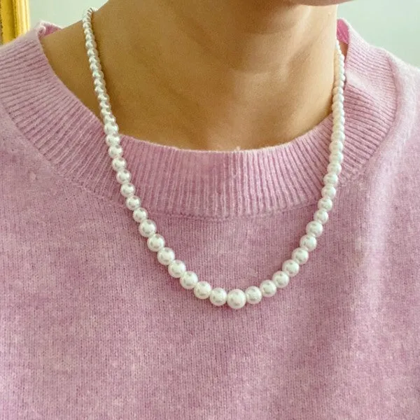 Ellison and Young Queen Liz Graduated Pearl Necklace