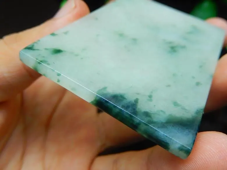 Natural Jade Jadeite Raw (38g, 68X45X3.6mm)