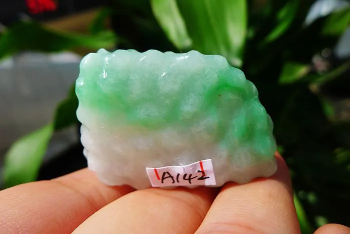 Natural Jade Rough Jadeite Raw (22g,3.7X2.7X1.05cm)