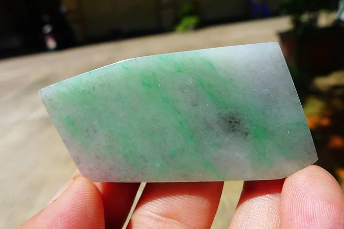 Natural Jade Rough Jadeite Raw (25g,5.5X2.6X0.55cm)