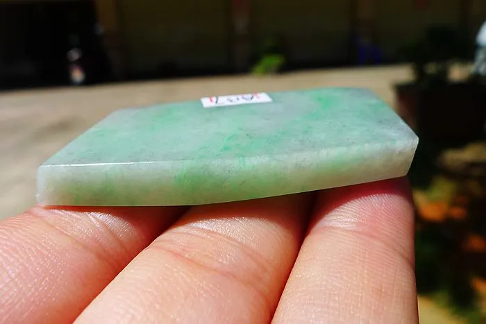 Natural Jade Rough Jadeite Raw (25g,5.5X2.6X0.55cm)