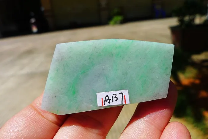 Natural Jade Rough Jadeite Raw (25g,5.5X2.6X0.55cm)