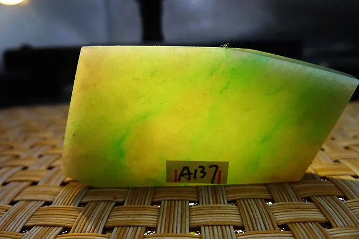 Natural Jade Rough Jadeite Raw (25g,5.5X2.6X0.55cm)