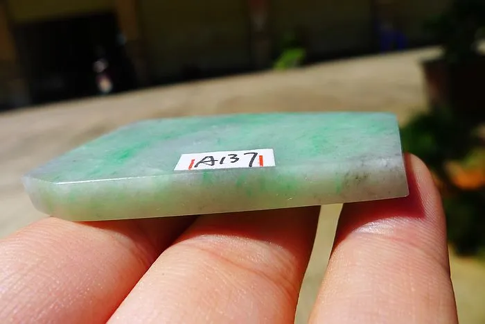 Natural Jade Rough Jadeite Raw (25g,5.5X2.6X0.55cm)