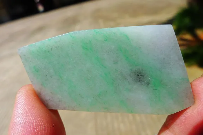Natural Jade Rough Jadeite Raw (25g,5.5X2.6X0.55cm)