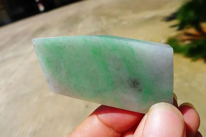Natural Jade Rough Jadeite Raw (25g,5.5X2.6X0.55cm)