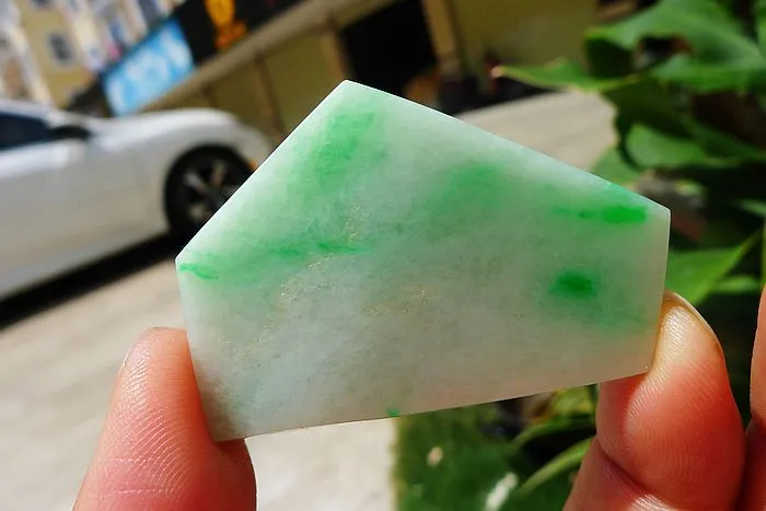 Natural Jade Rough Jadeite Raw (31g,4.9X3.4X1.9cm)