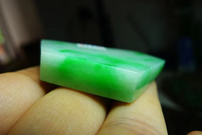 Natural Jade Rough Jadeite Raw (31g,4.9X3.4X1.9cm)