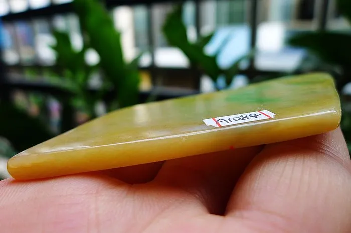 Natural Jade Rough Jadeite Raw (34g,8.8X4X0.41cm)