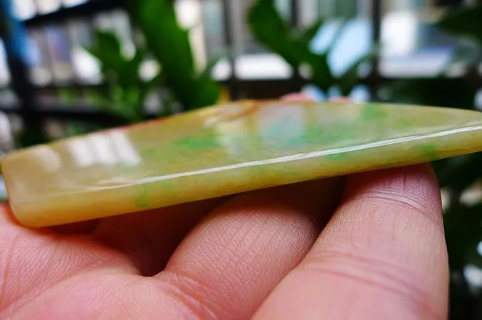 Natural Jade Rough Jadeite Raw (34g,8.8X4X0.41cm)