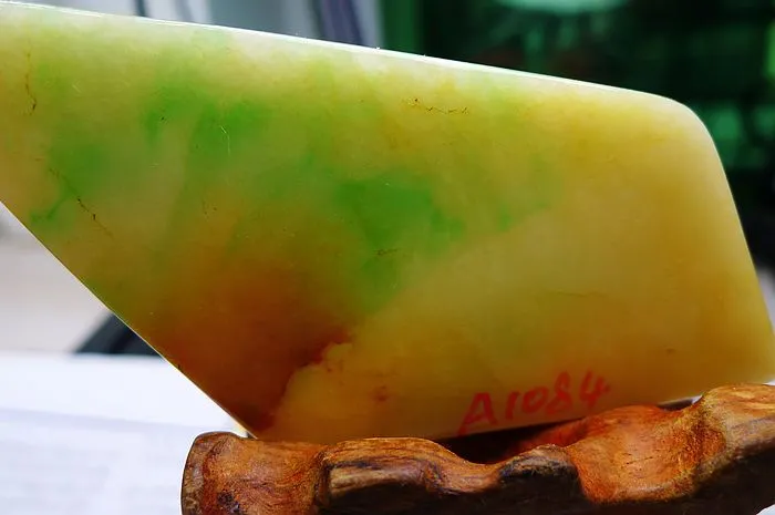 Natural Jade Rough Jadeite Raw (34g,8.8X4X0.41cm)