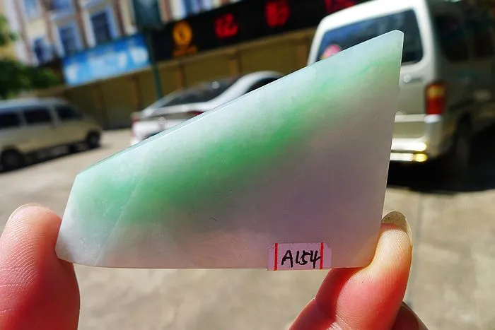 Natural Jade Rough Jadeite Raw (41g,6.1X3.8X0.8cm)