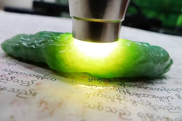 Natural Jade Rough Jadeite Raw (45g,7.3x2.8x1.38cm)