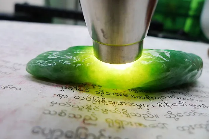Natural Jade Rough Jadeite Raw (45g,7.3x2.8x1.38cm)