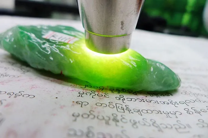 Natural Jade Rough Jadeite Raw (45g,7.3x2.8x1.38cm)