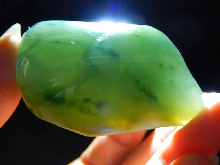 Natural Jade Rough Jadeite Raw (62g, 50X23X23mm)