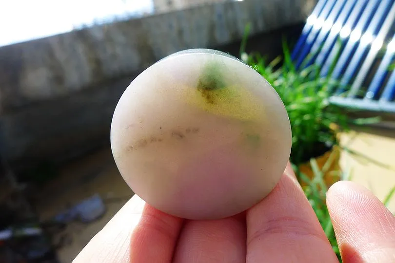 Natural Jade Rough Jadeite Raw (64g,3.9X3.9X1.6cm)