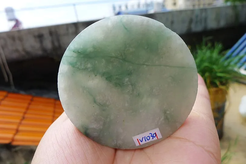 Natural Jade Rough Jadeite Raw (68g,5.8X5.8X0.8cm)