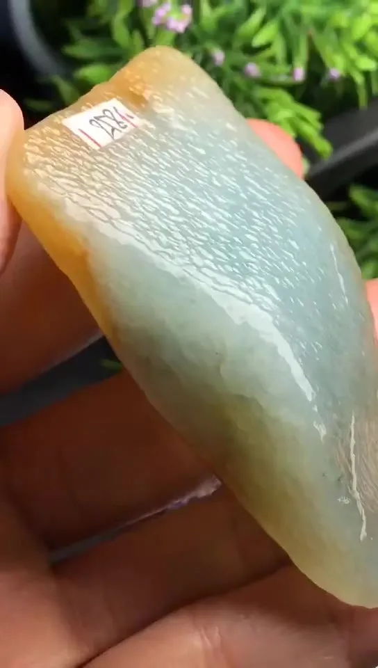 Natural Jade Rough Jadeite Raw (77g,6.3x4.6x1.4cm)-V856