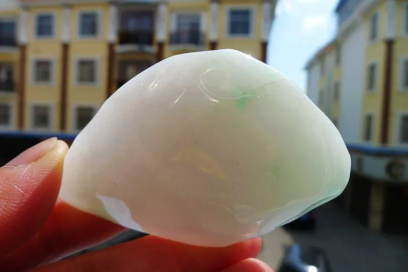 Natural Jade Rough Jadeite Raw (86g,6.3X4.1X2.4cm)