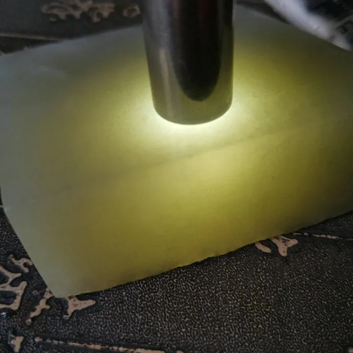 Natural Kunlun Jade Rough Nephrite Raw (187g, 7.8X6X2.4cm)