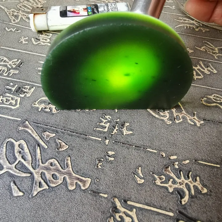 Natural Kunlun Jade Rough Nephrite Raw (77g, 7.5X5.3X0.7cm)
