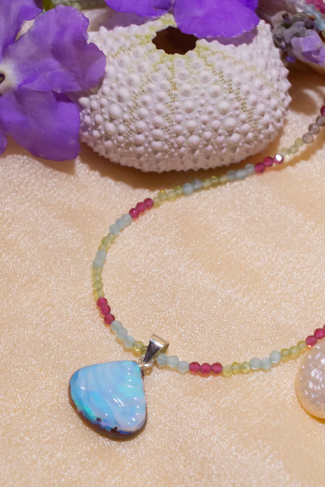 Pendant Australian Opal Petal Shell