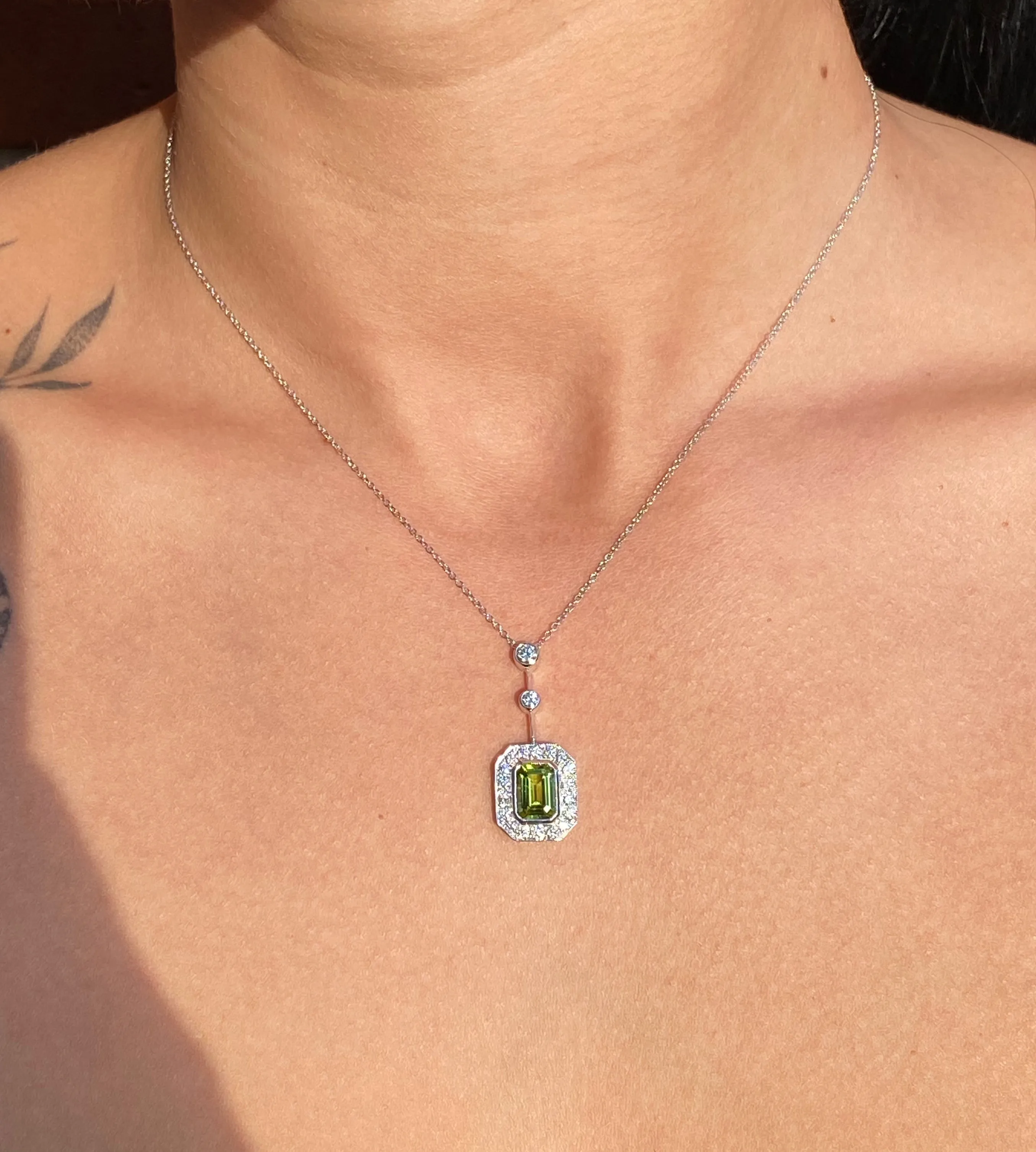 Peridot and Diamond Drop Pendant 18ct White Gold 0.65ct   1.70ct