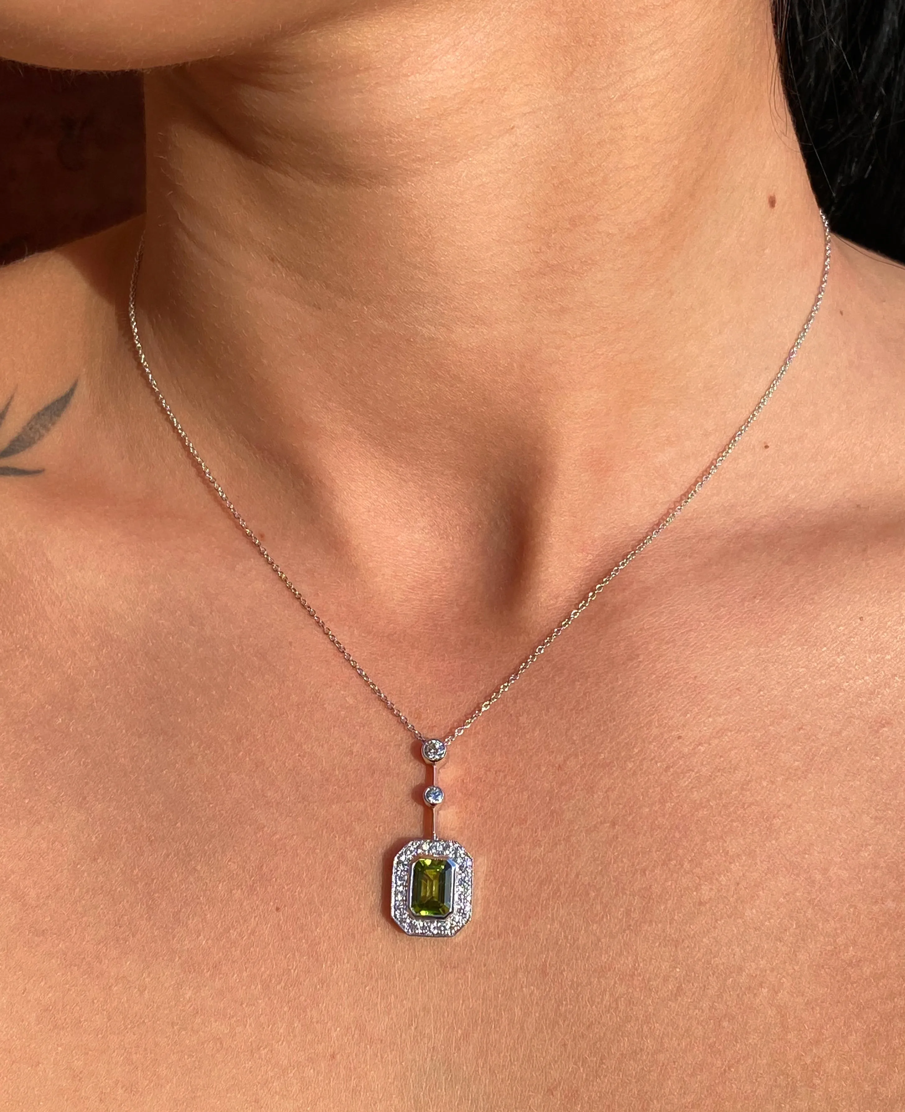 Peridot and Diamond Drop Pendant 18ct White Gold 0.65ct   1.70ct