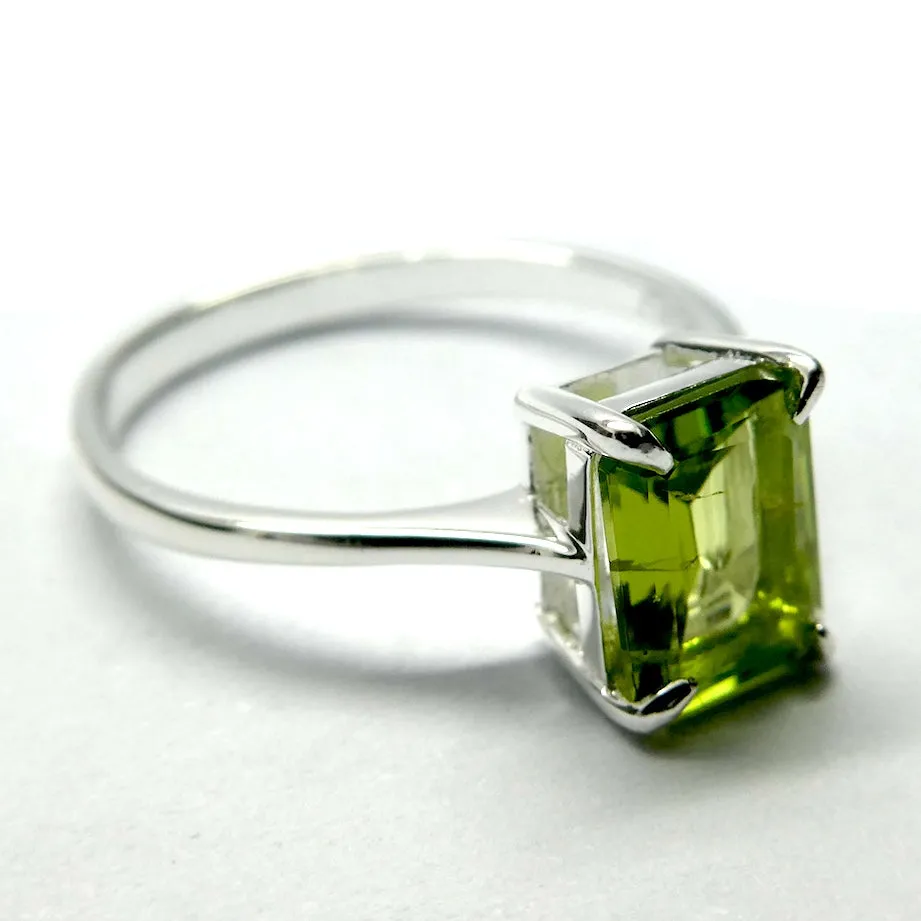 Peridot Ring, Faceted Oblong, 925 Sterling Silver