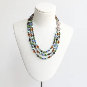 "Leaf Clasp" Vintage 1940's Multi-strand Glass Beaded Necklace